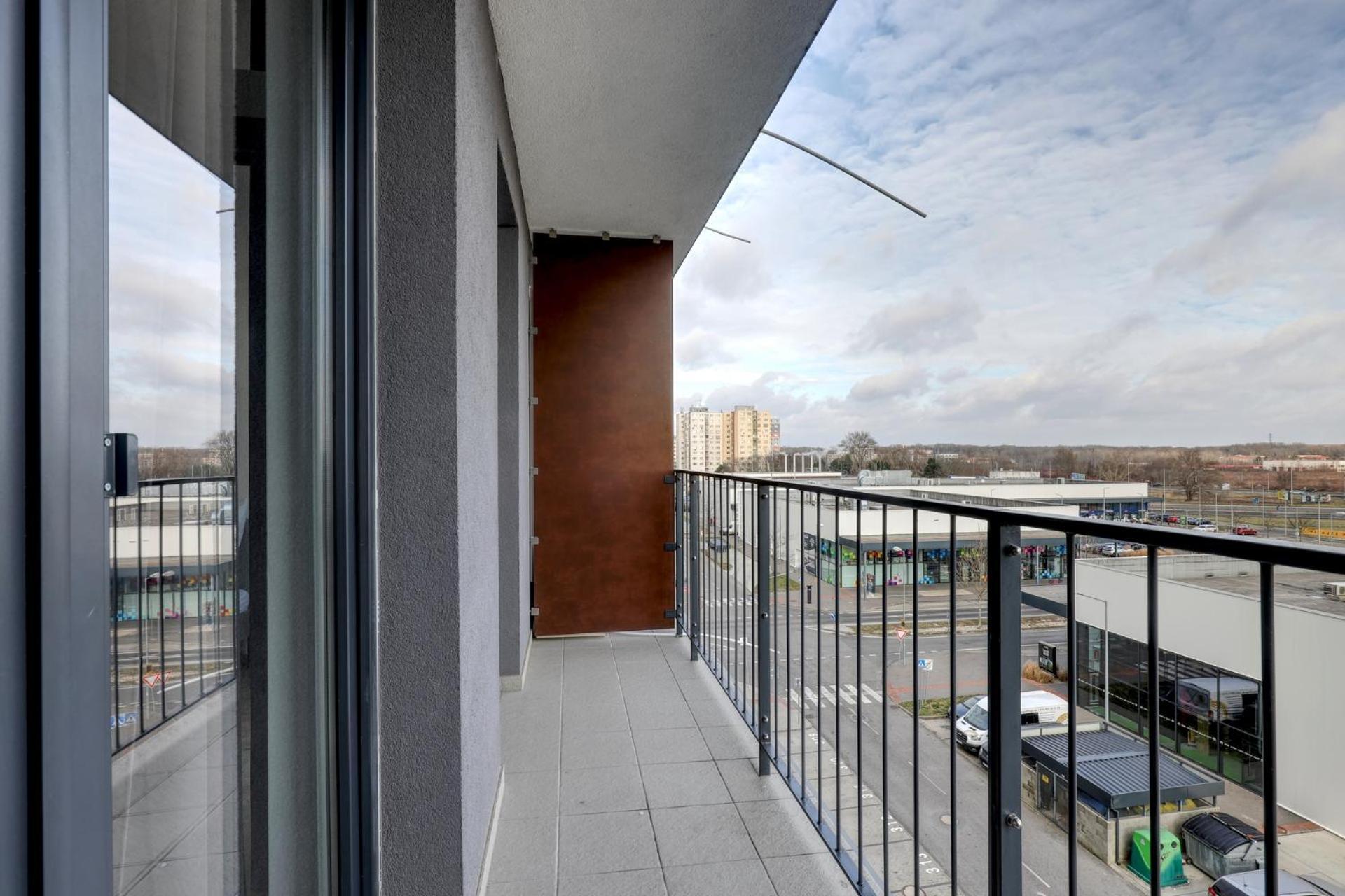 Star Cozy Apartment In A Modern Neighborhood Bratislava Exterior foto